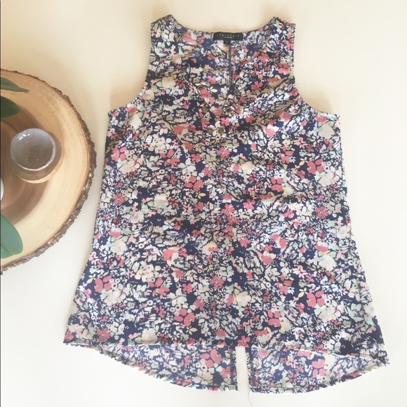 Sanctuary Tops - Sanctuary Spring Floral Shell Blouse - Sz Small
